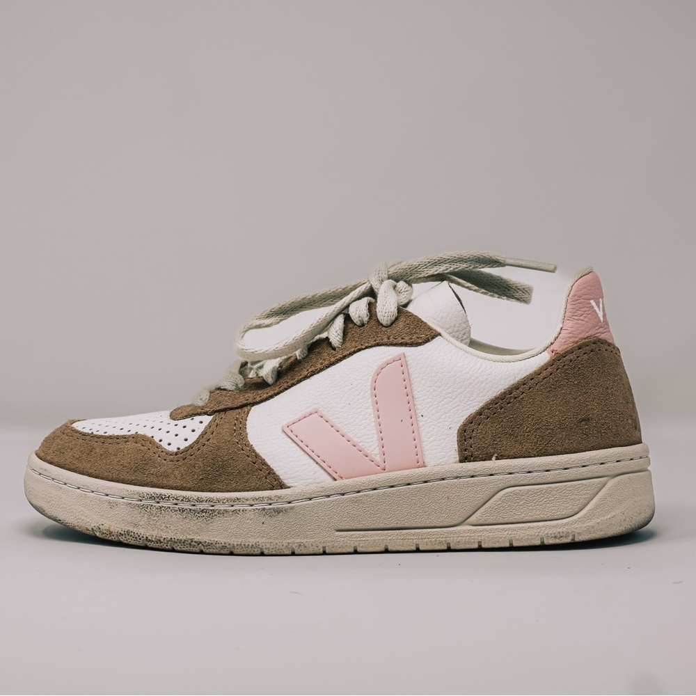 Veja Women's Pink, White, and Brown Sneakers